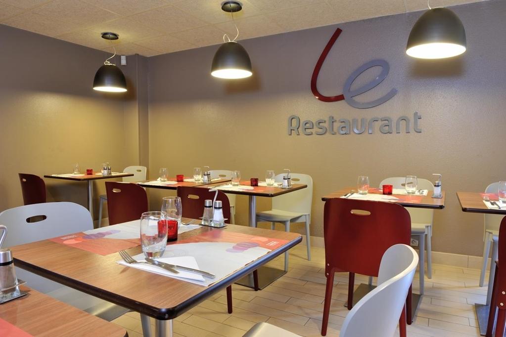 Kyriad Niort - La Creche Zewnętrze zdjęcie