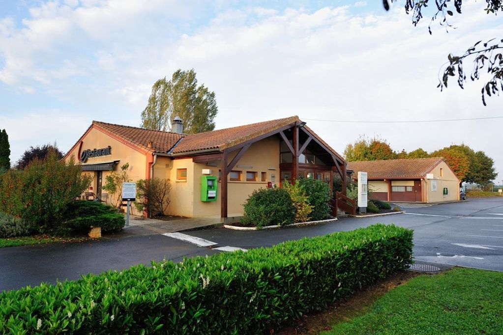 Kyriad Niort - La Creche Zewnętrze zdjęcie